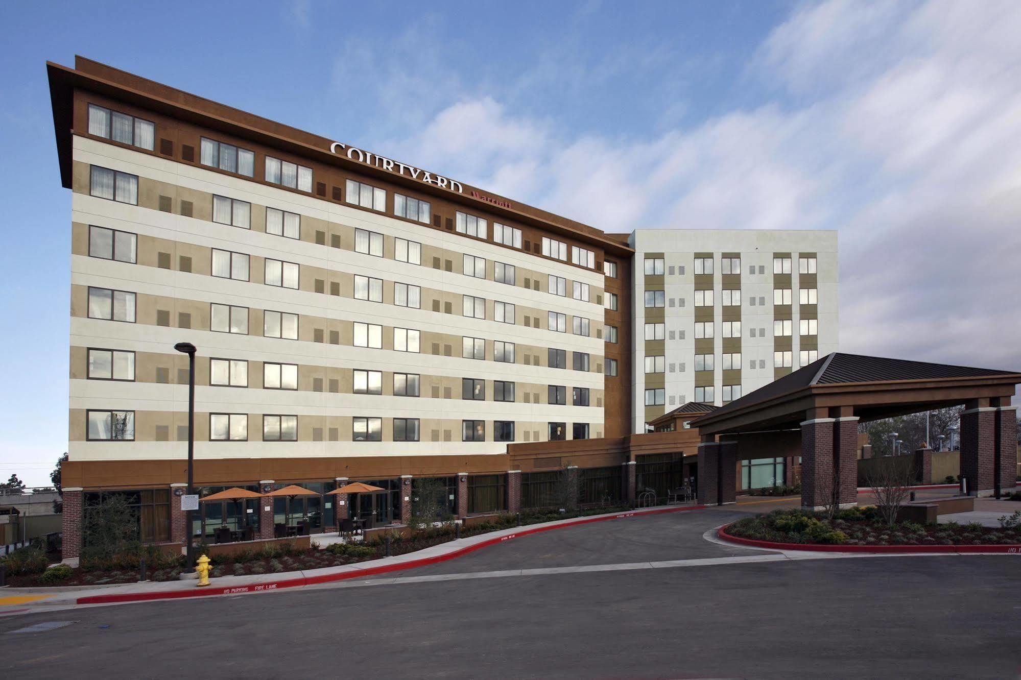 Courtyard By Marriott San Jose Campbell Hotel Exterior foto